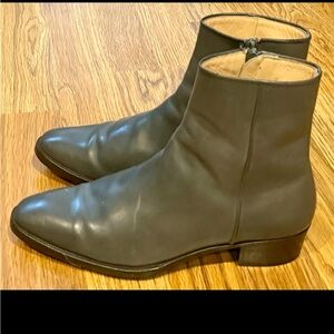 GRAVATI Gray Leather Ankle Boots Size 6.5